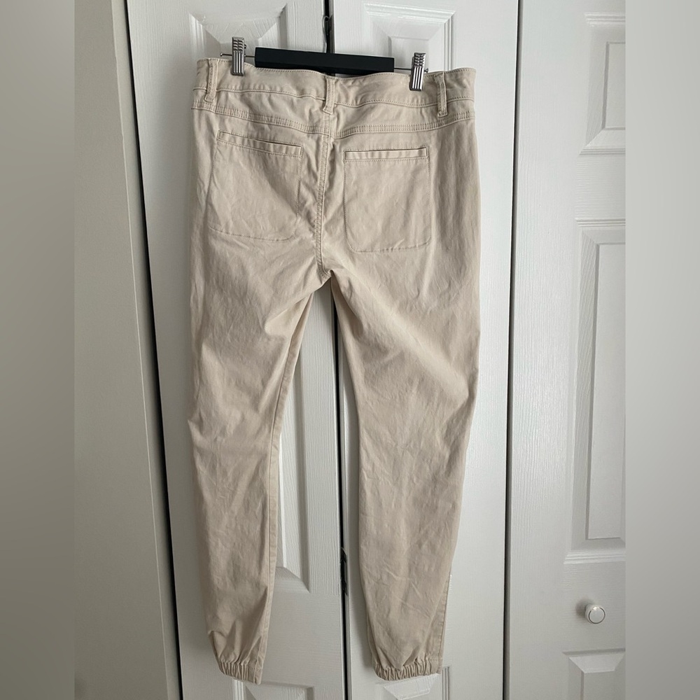 CAbi Hutton Midrise Stretch Jogger Pants EUC Size 4 #5178 - Picture 2 of 5